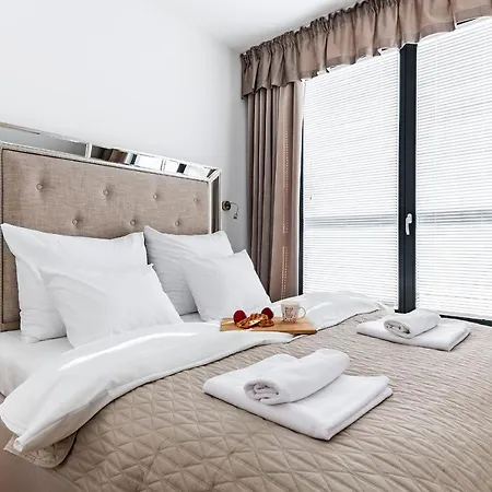 P&O Apartments Airport Apartment